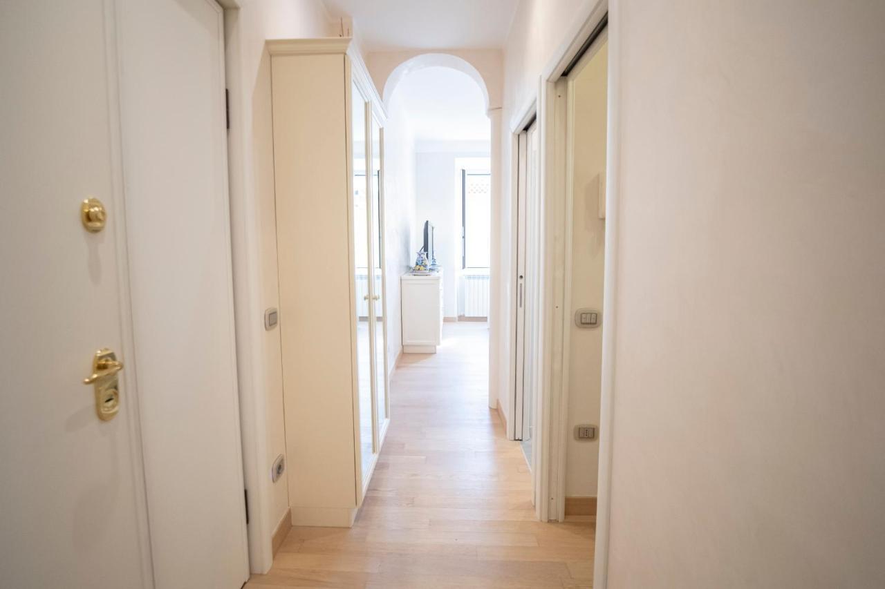 Noliday Suite Riviera Luxury Sea Flat Ngoại thất bức ảnh
