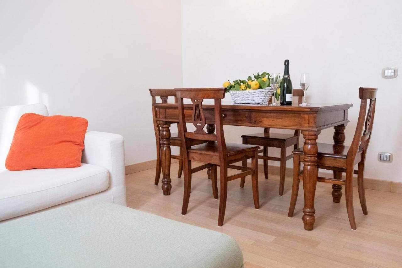 Noliday Suite Riviera Luxury Sea Flat Ngoại thất bức ảnh