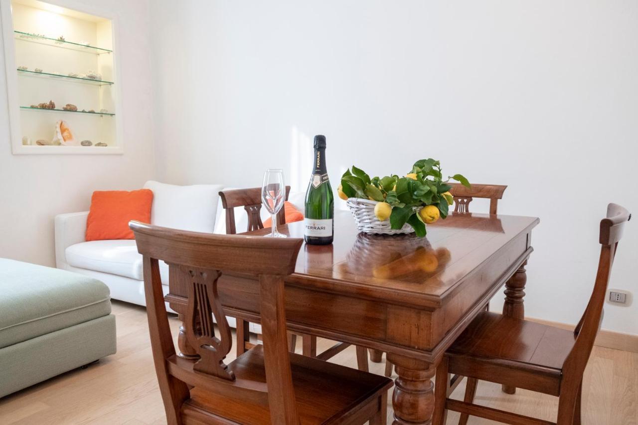 Noliday Suite Riviera Luxury Sea Flat Ngoại thất bức ảnh